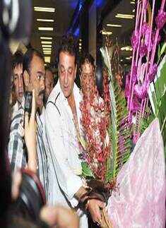 Sanju returns from Dubai