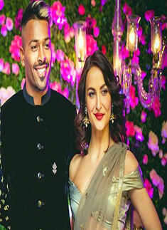 Elli AvrRam blasts a news channel for spreading rumours about her wedding with Hardik Pandya