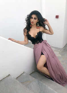 Mouni Roy&rsquo;s pictures