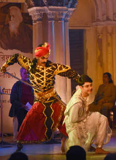 Dipanjan Bakshi and Samriddhi Paul