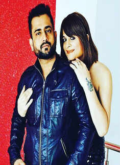 Bobby Darling seeks divorce from husband