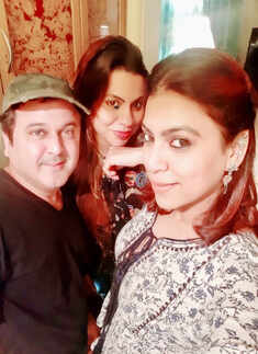 Ali Asgar's pictures