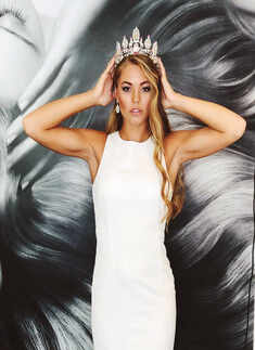 Miss Teen Universe 2017 Lotte van der Zee dies of heart attack