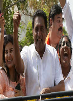 Lok Sabha 2019: Actor Prakash Raj files nomination