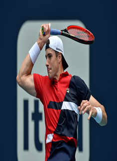 Roger Federer wins his fourth Miami Open title