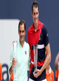 Roger Federer wins his fourth Miami Open title