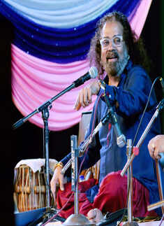 Hariharan performs at Suryatra