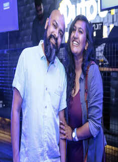 Vic and Vini get buzzing at Output