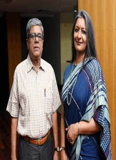 Sohag Sen launches her play 'Chhoto Chobi' with much fanfare