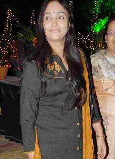 Dr Vasant & Dr Pragati Khalatkar's bash