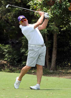 'Kolkata Knight Riders' attend a charity golf event