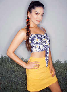 Sunny Leone pictures