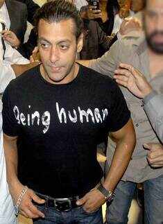 Sallu sued for hosting Bigg Boss