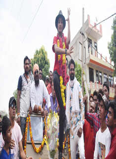 'Super Dancer 3' contestant Gourav Sarwan receives a warm welcome in Jaipur