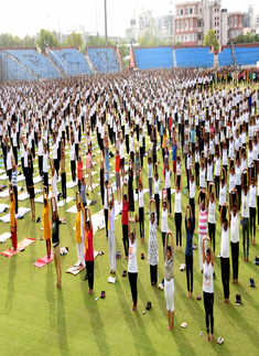Jaipurites perform asanas to mark International Yoga Day