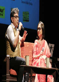 Rupankar Bagchi and Anasua Choudhury perform at Rabindra Sadan