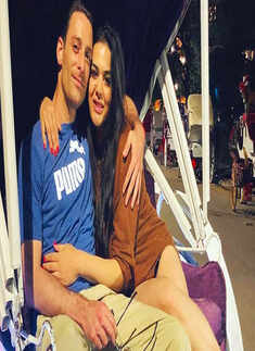 Trishala Dutt announced the sudden death of her BF on social media