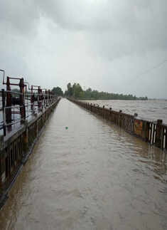Nepal floods and landslides leave dozens dead