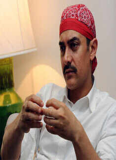 Aamir after meeting PM Singh