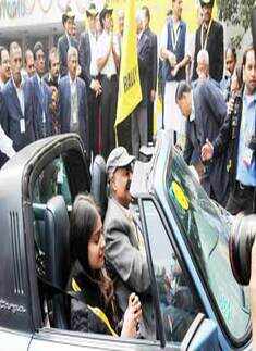 Politicians @ car rally 