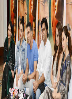 Kirti Kulhari, Nithya Menen, Akshay Kumar, Sonakshi Sinha and Taapsee Pannu 