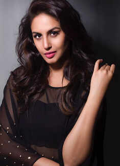 Huma Qureshi pictures