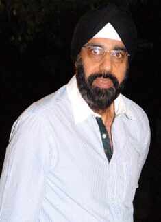 Dr Chaubey's wedding anniversary