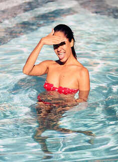  Lisa Haydon pictures