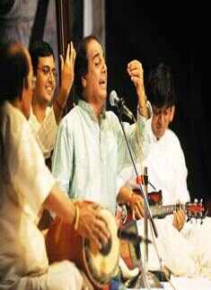 Seshagopalan & Mandolin perform