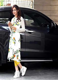 Rabi Pirzada&rsquo;s pictures