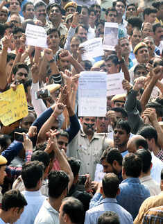 In pics: Lawyers and Delhi Police at loggerheads