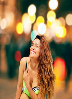 Sakshi Dwivedi pictures