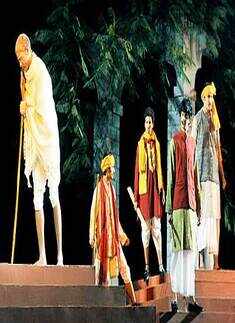 Play 'Gandhi Tum Zinda Ho' 