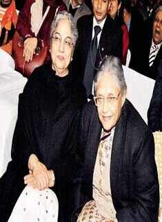 Play: 'Gandhi Tum...'