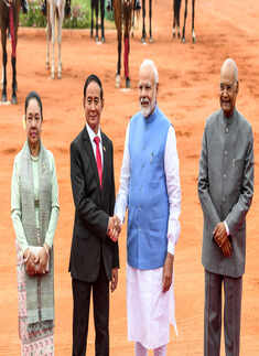 In pics: Myanmar President U Win Myint accorded ceremonial welcome at Rashtrapati Bhavan