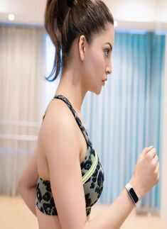 Urvashi Rautela pictures