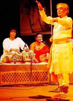 Pt. Birju & Zakir Hussain perform