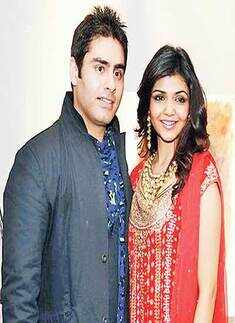 Creavtive fusion of Art & Jewellery