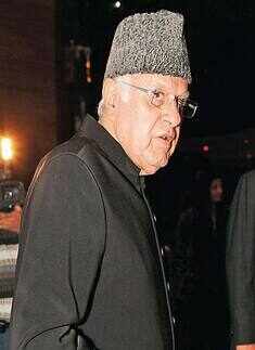 Creavtive fusion of Art & Jewellery