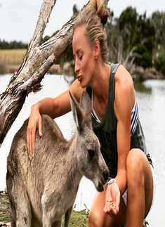 Stunning pictures of Danielle Wyatt, the English cricketer who wanted to marry Virat Kohli