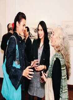 Yuriko's solo art show 