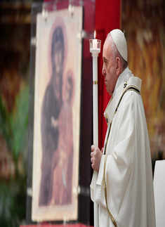 In pics: Celebrating Easter amid coronavirus pandemic