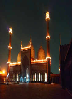 Muslims mark low-key Ramadan amid coronavirus pandemic