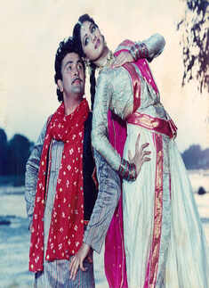 Rishi Kapoor with his leading ladies