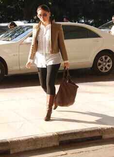 Bebo joins Saif in Bhopal