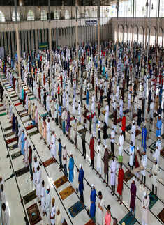 People across the world find new ways to celebrate Eid amid coronavirus, see pictures