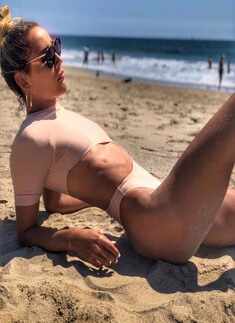 Stunning pictures of gorgeous American athlete Lolo Jones