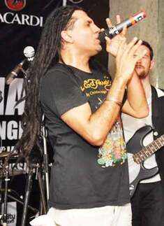 Apache Indian performs