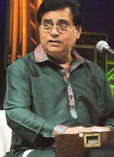 Tina & Jagjit perform