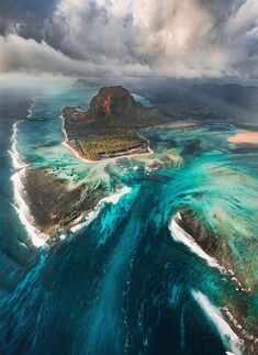 Underwater Waterfall Mauritius